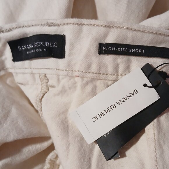 Banana Republic Women's Pleated High-Rise Wide Leg Shorts Ivory NWT - Picture 8 of 10